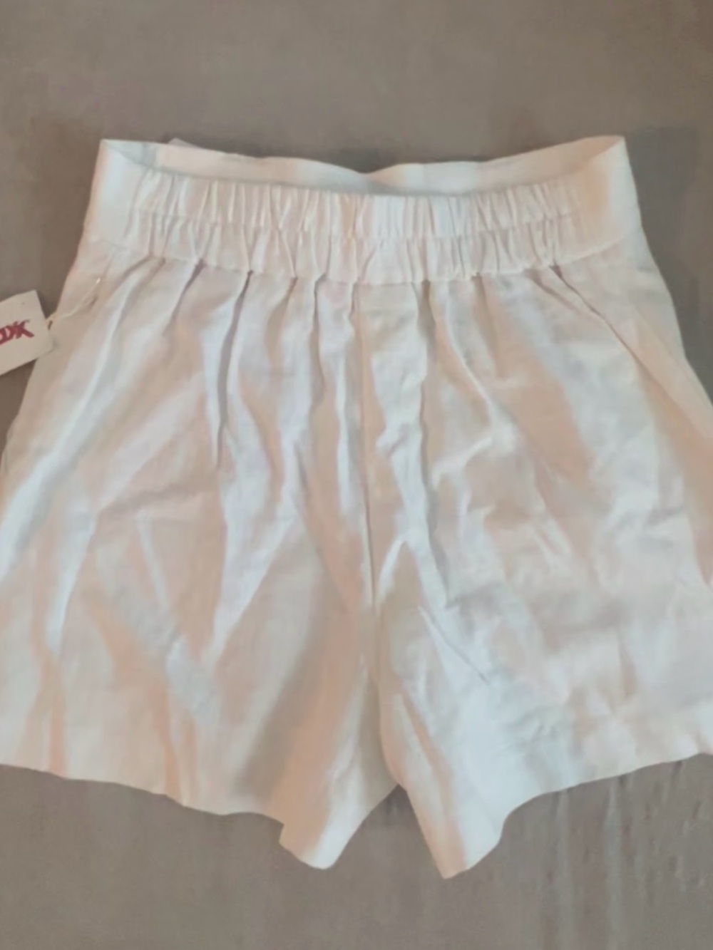 C&C California White Linen Shorts with Lobster Red Beaded Detail - Picture 2 of 2